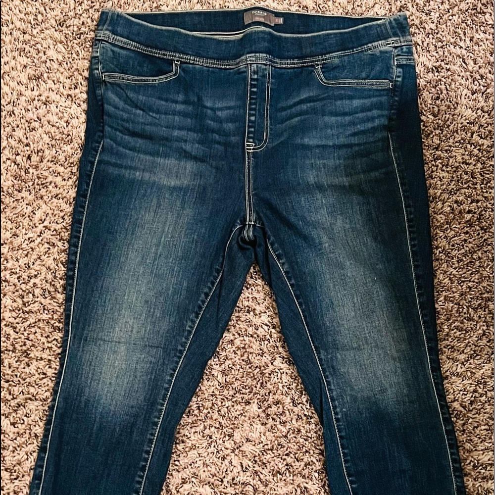 Torrid Feel the Fit Lean Jean